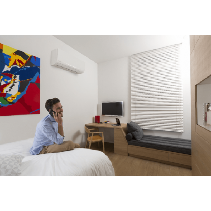 Кондиционер инверторный Daikin FTXF71A/RXF71A Sensira